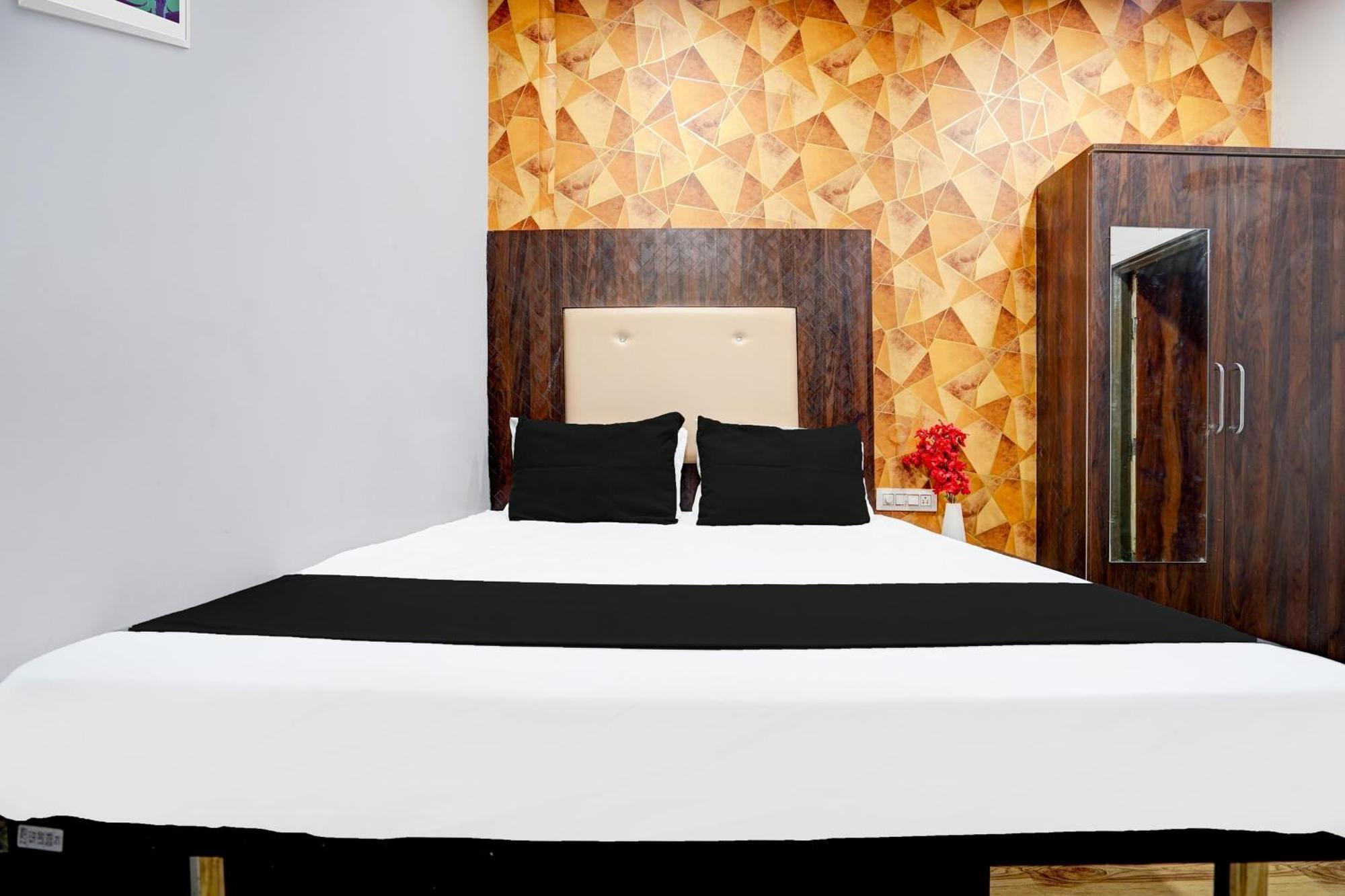 Hotel O New Sai Resort Nagpur Exteriör bild