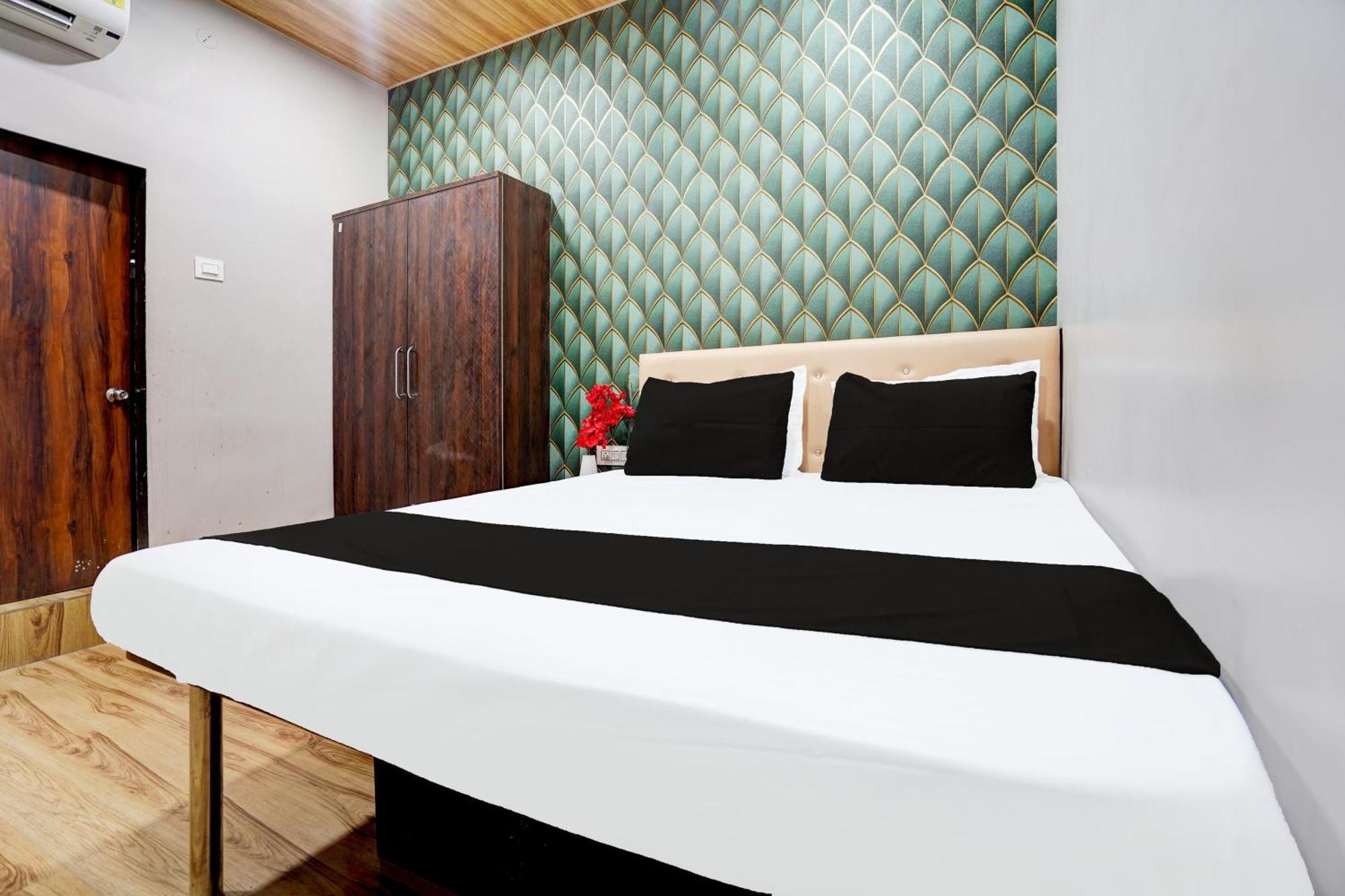 Hotel O New Sai Resort Nagpur Exteriör bild