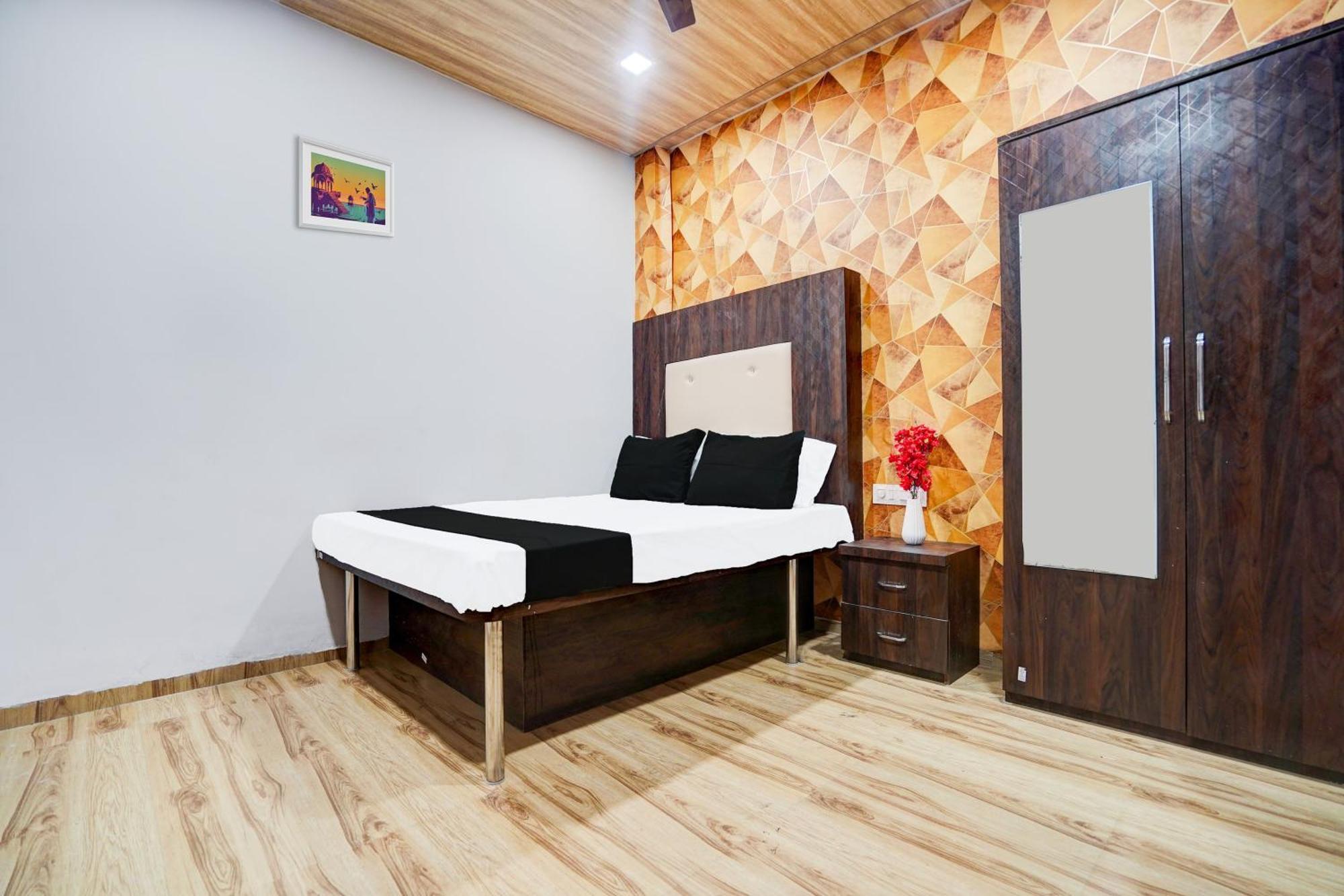 Hotel O New Sai Resort Nagpur Exteriör bild